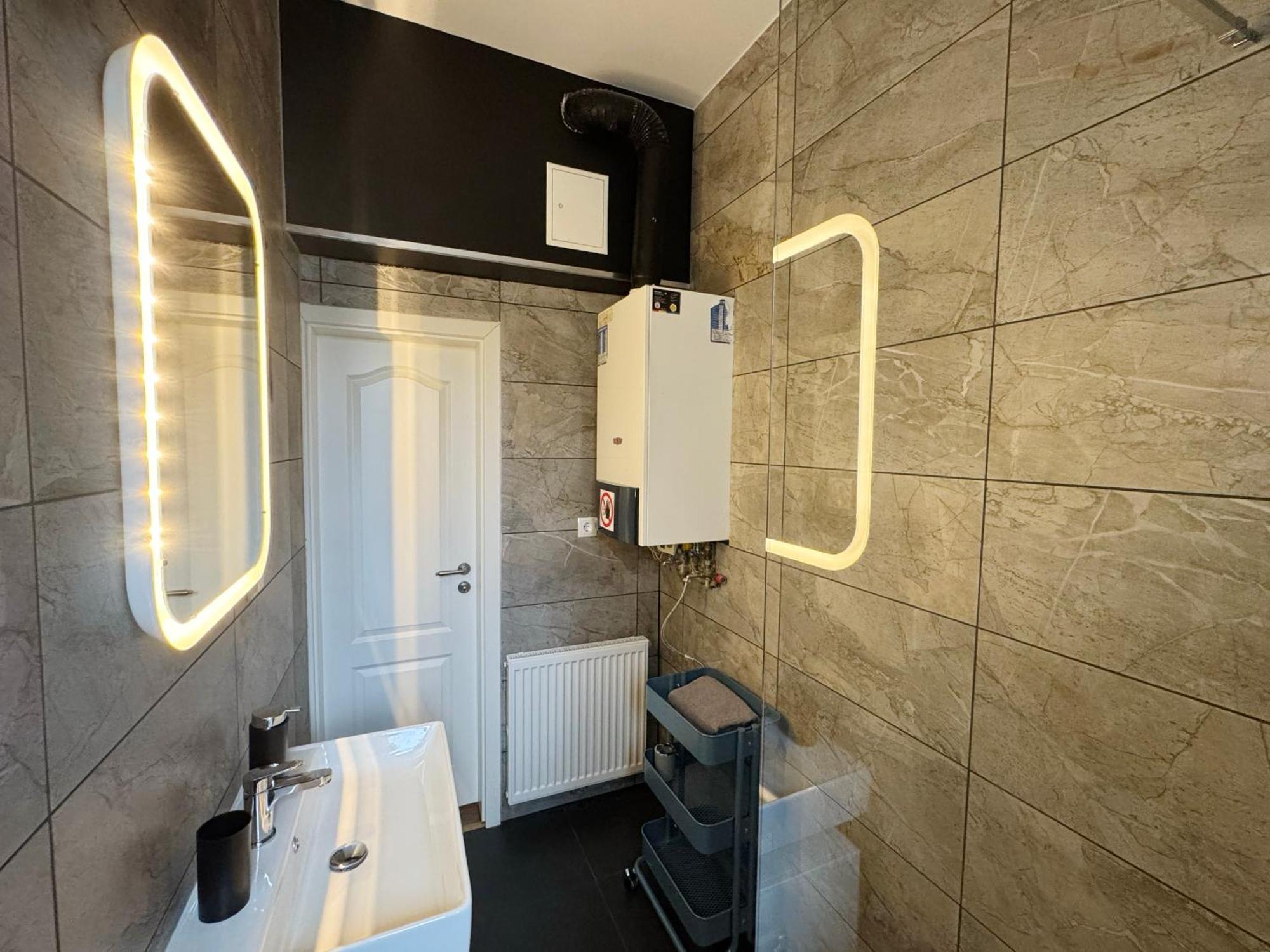 Huge Apartment With Sauna And Free Parking 杜伊斯堡 外观 照片