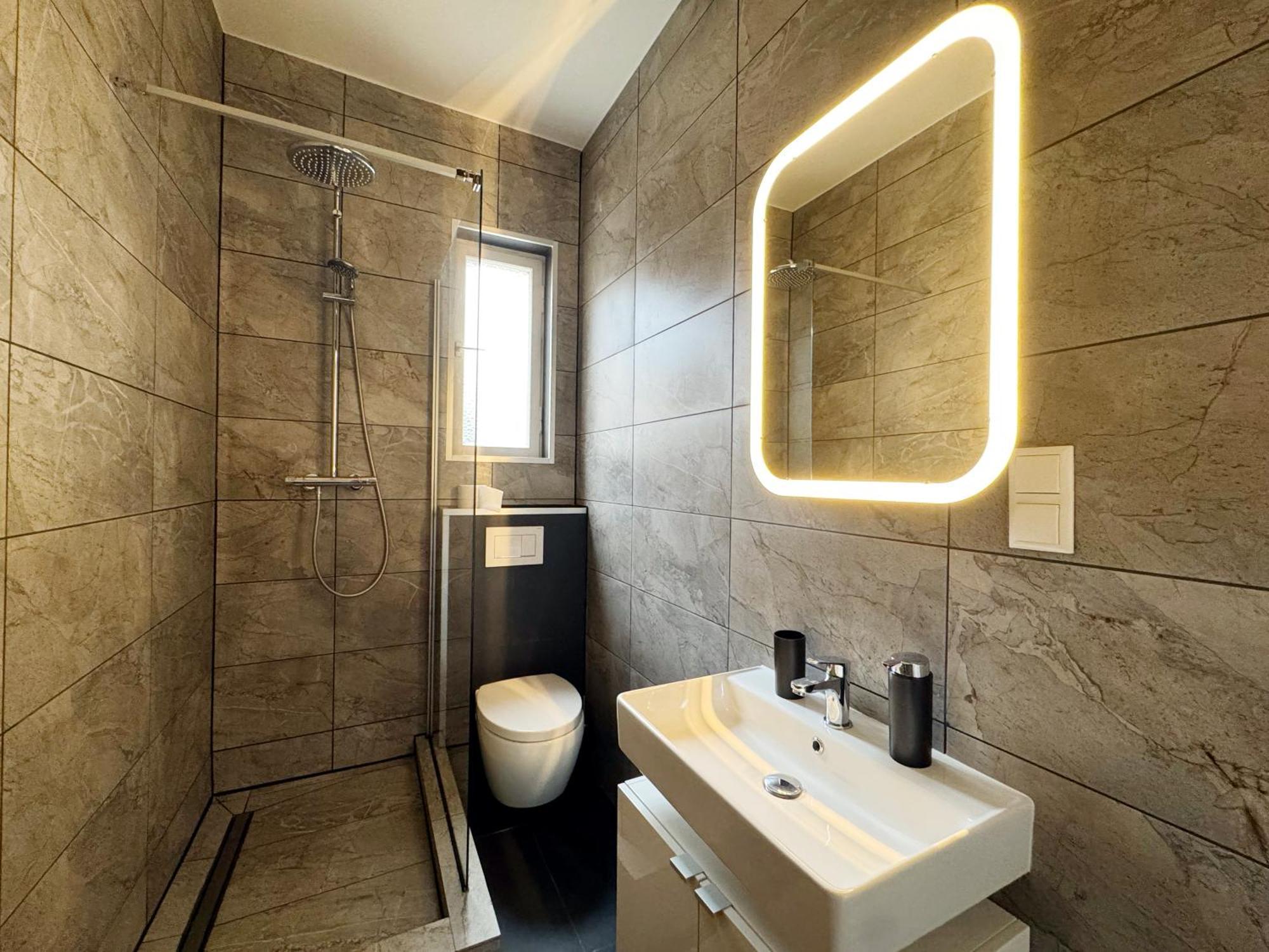Huge Apartment With Sauna And Free Parking 杜伊斯堡 外观 照片